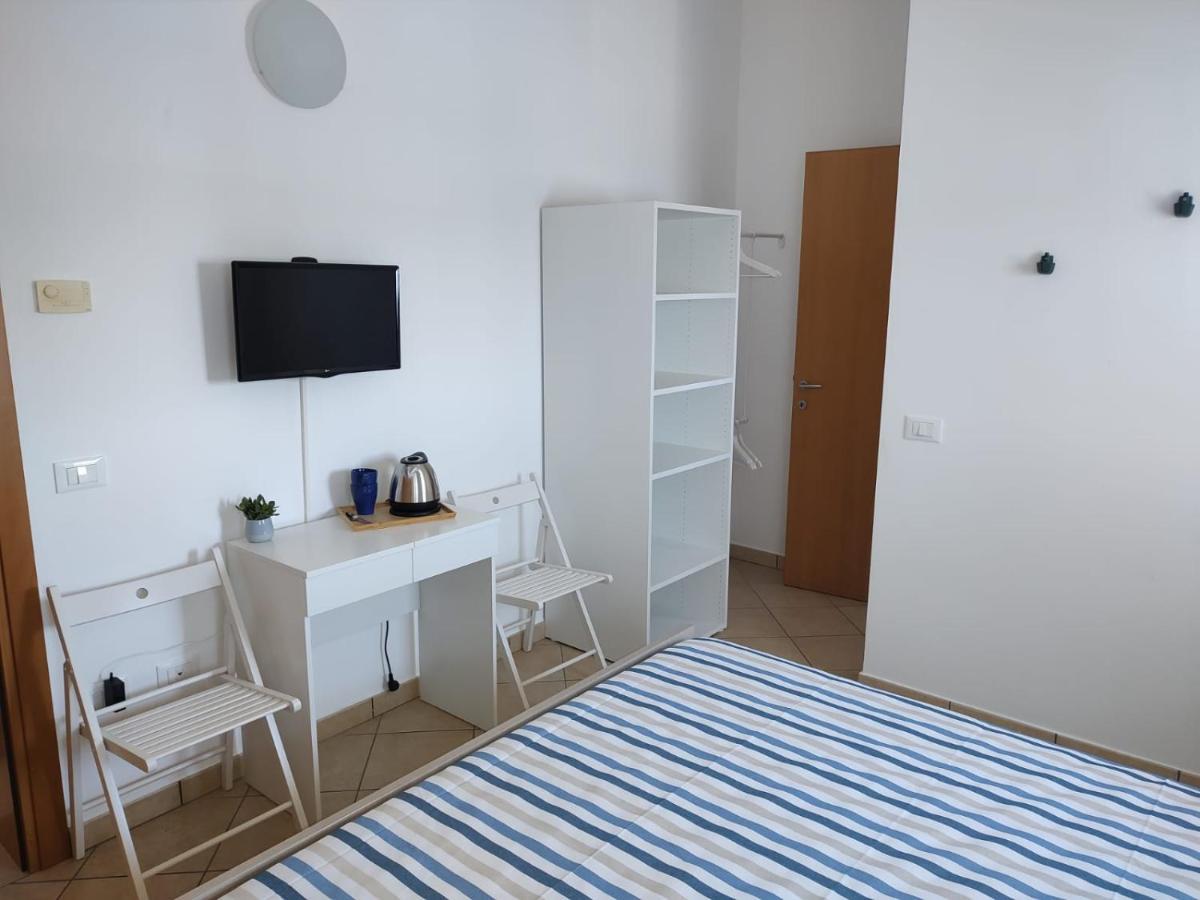 Borgo Levante Camere Порто Виро Екстериор снимка