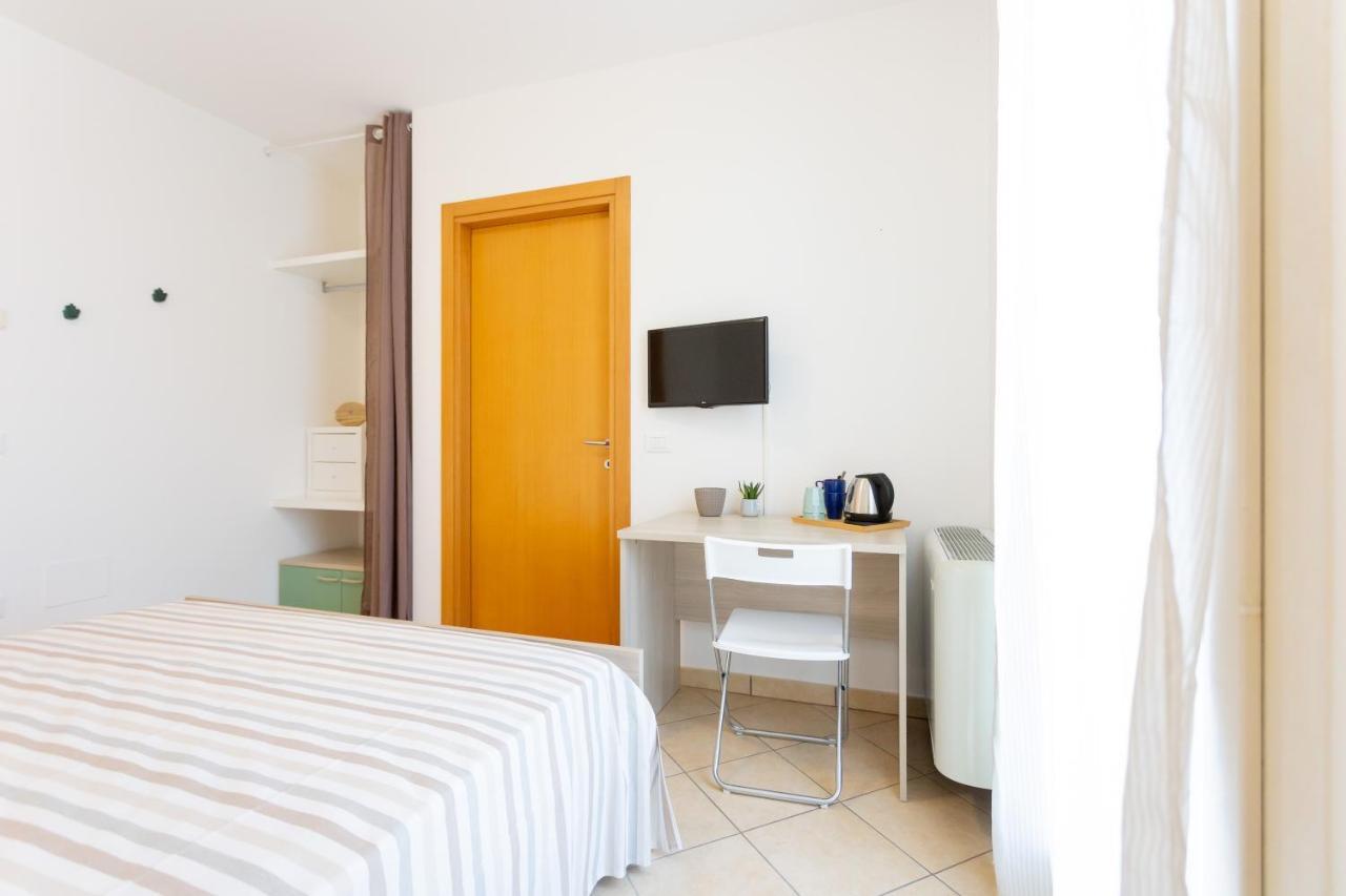 Borgo Levante Camere Порто Виро Екстериор снимка