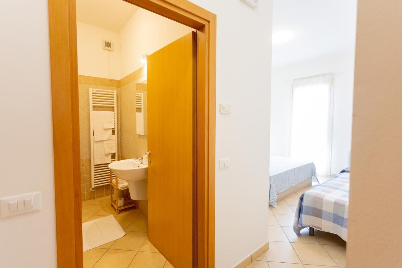 Borgo Levante Camere Порто Виро Екстериор снимка