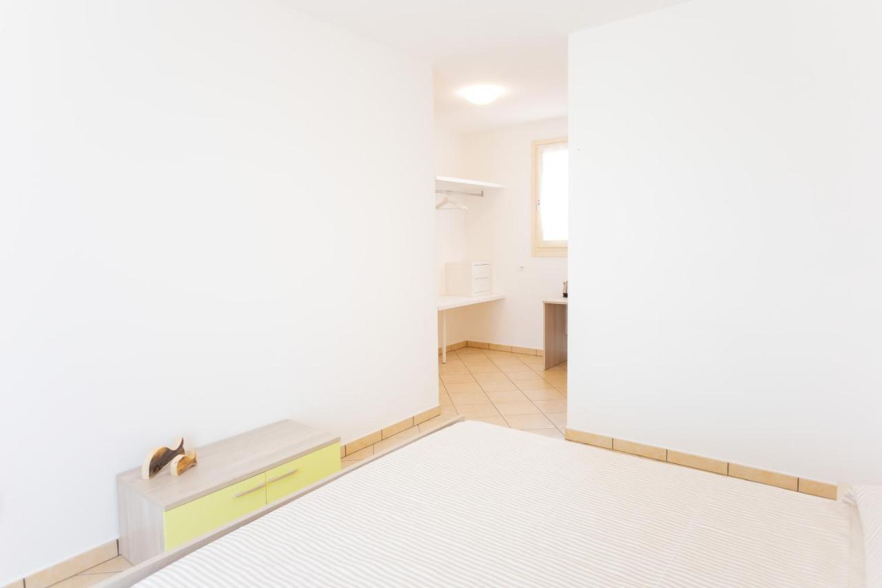 Borgo Levante Camere Порто Виро Екстериор снимка