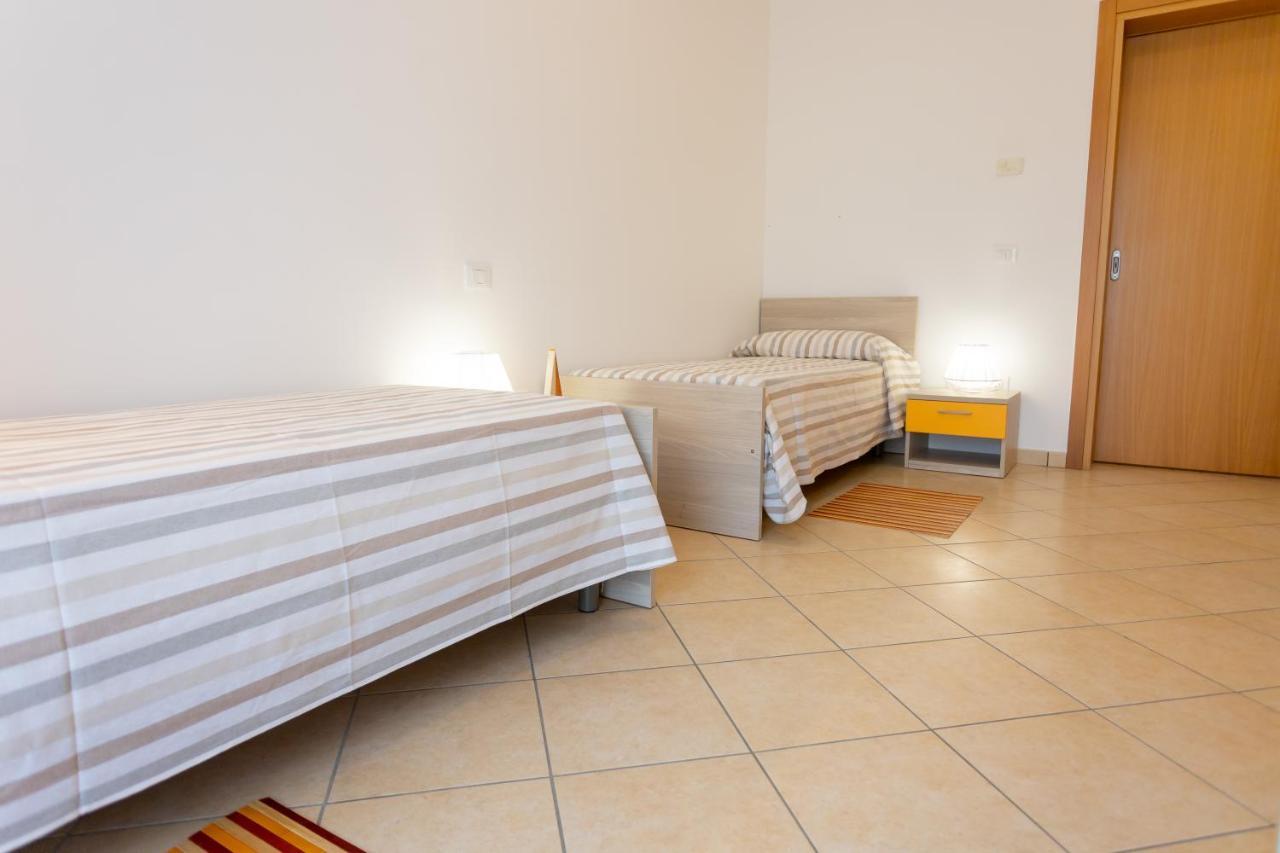 Borgo Levante Camere Порто Виро Екстериор снимка